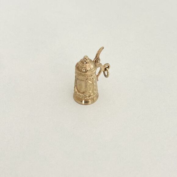Vintage 9K Yellow Gold Movable Mechanical Beer Stein Cup 3D Charm Pendant - Picture 12 of 12